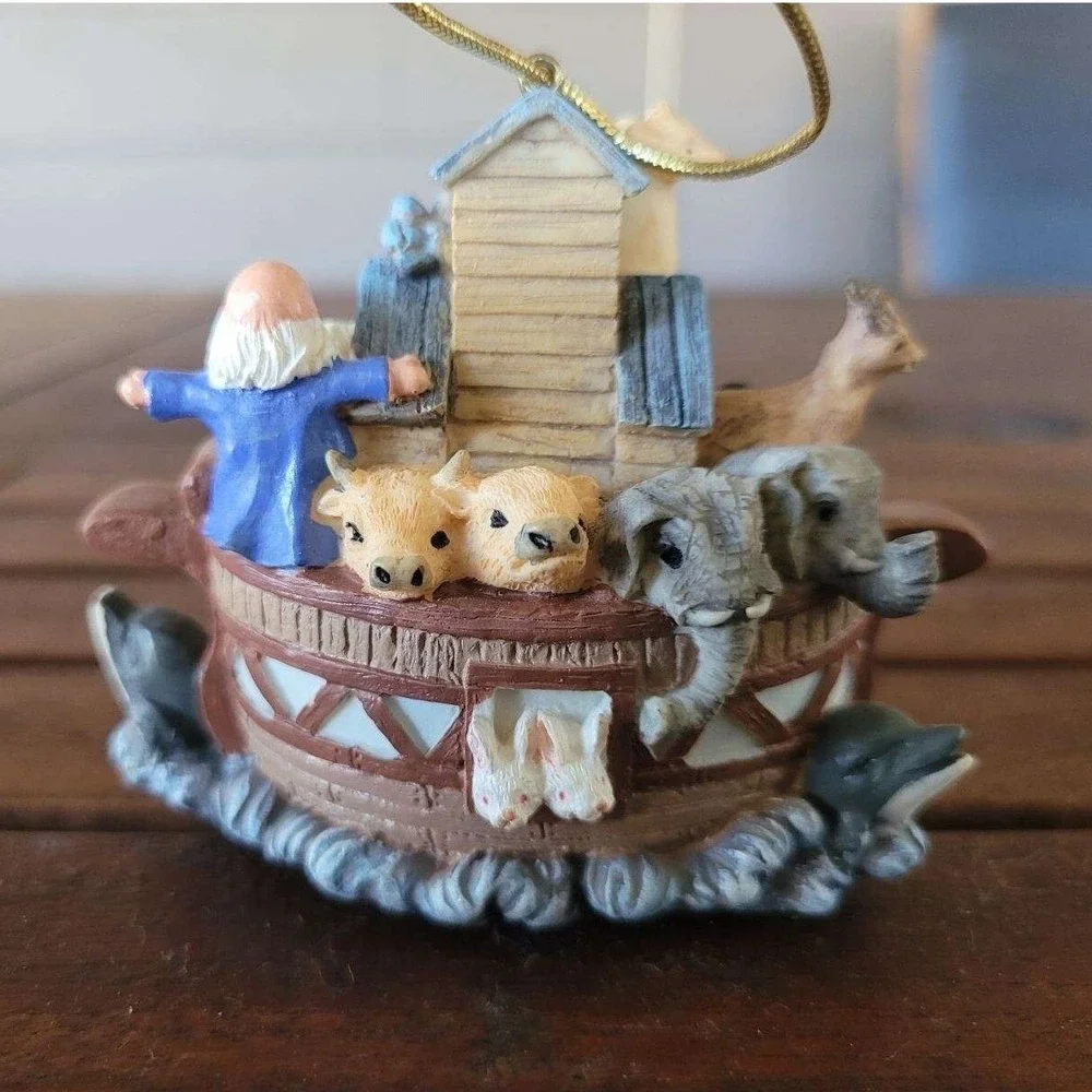 Avon Gift Collection‎ Noah's Ark Christmas Tree Ornament w Box